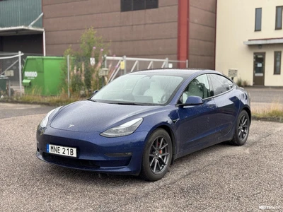 Tesla Model 3 Long Range Dual Motor AWD 2022, photo 2/24