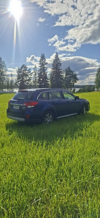Subaru Outback 2,0 TD VA 6MT 2010, kuva 2/8