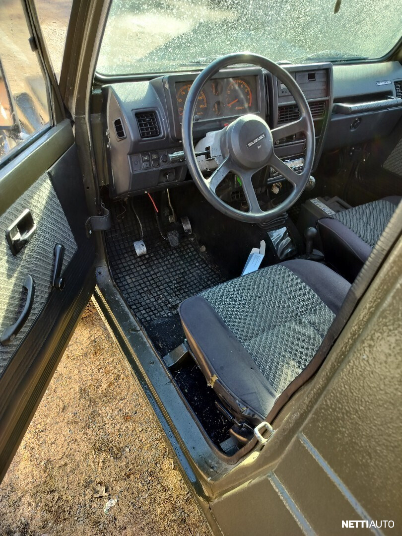 Suzuki SJ413