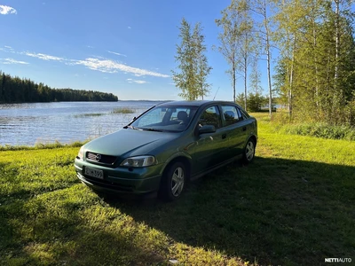 Opel Astra 1998, photo 1/20