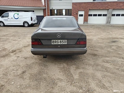 Mercedes-Benz 300 1991, photo 7/13