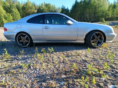 Mercedes-Benz CLK 2001, kuva 4/10