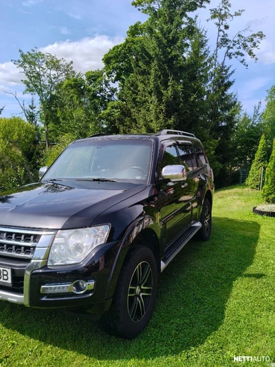 Mitsubishi Pajero 2017, photo 2/19