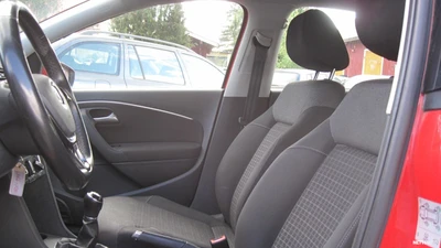 Volkswagen Polo 2017, photo 3/5