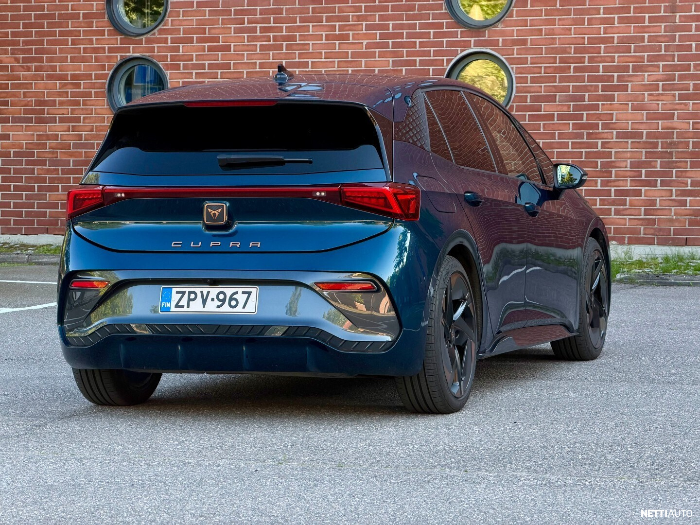 Cupra Born 2022, photo 3/21