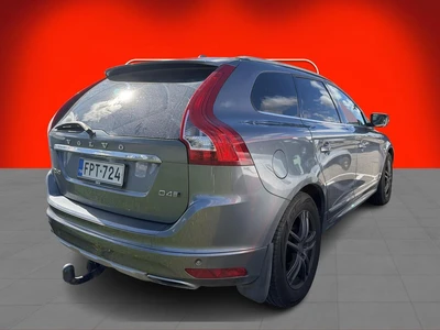 Volvo XC60 2017, photo 3/4
