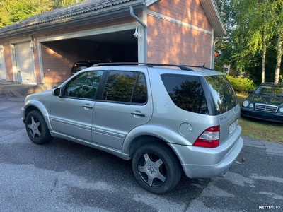 Mercedes-Benz ML 2002, kuva 5/15