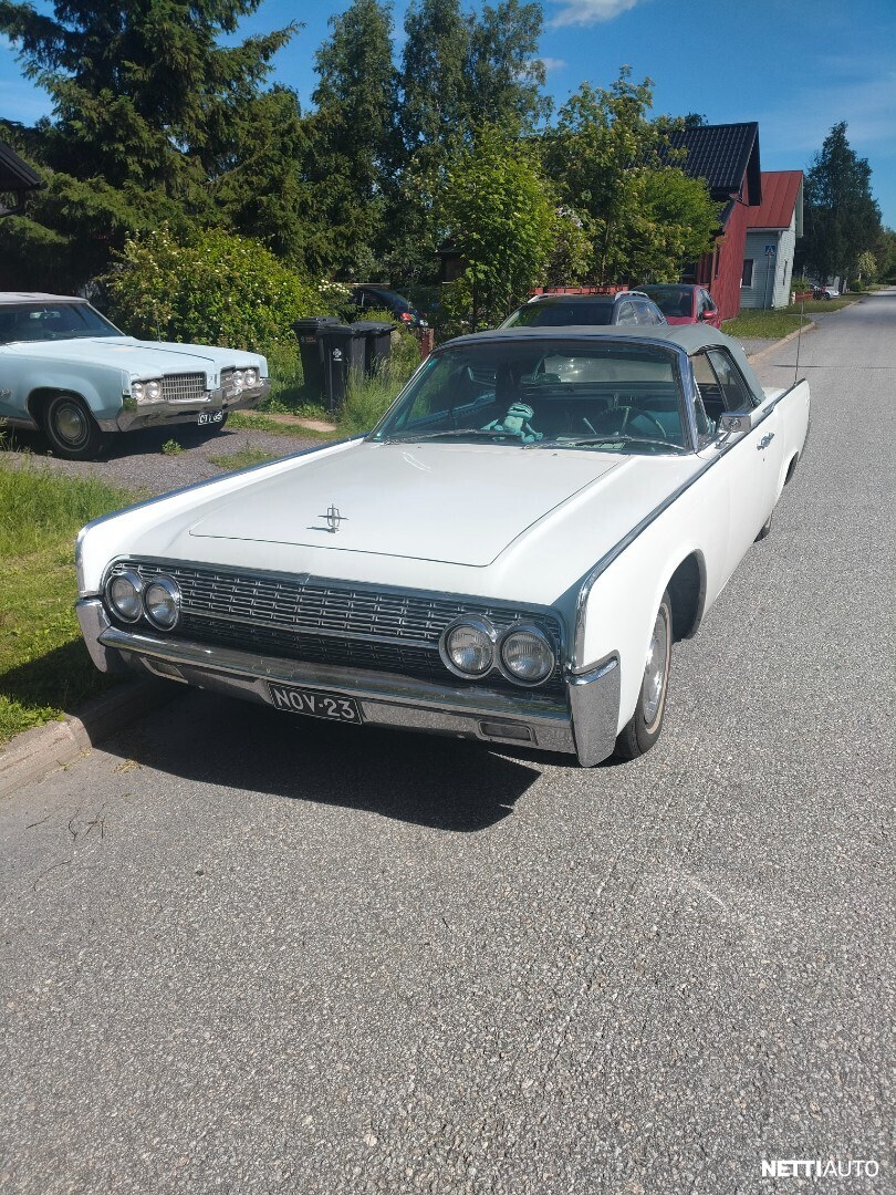 Lincoln Continental