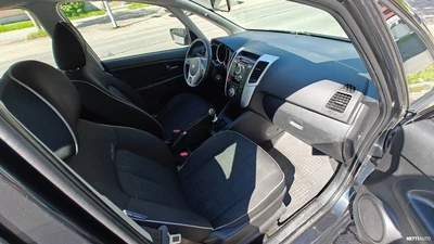 Kia Venga 1,4 CRDi ISG EX 5D EcoDynamics 2010, photo 7/12