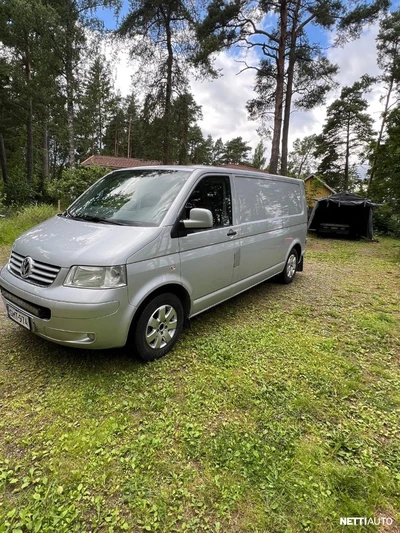 Volkswagen Transporter 2009, photo 2/3