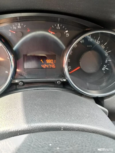 Peugeot 5008 2010, kuva 6/8