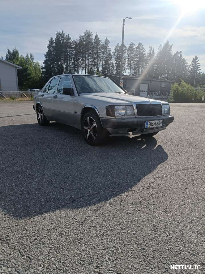 Mercedes-Benz 190