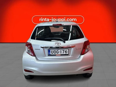 Toyota Yaris 2012, photo 7/33