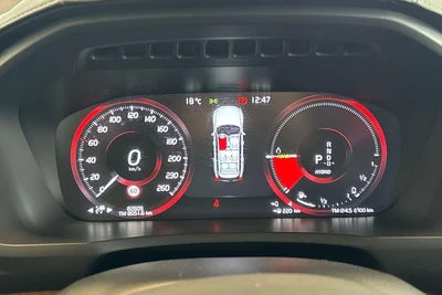 Volvo XC90 2022, photo 5/10