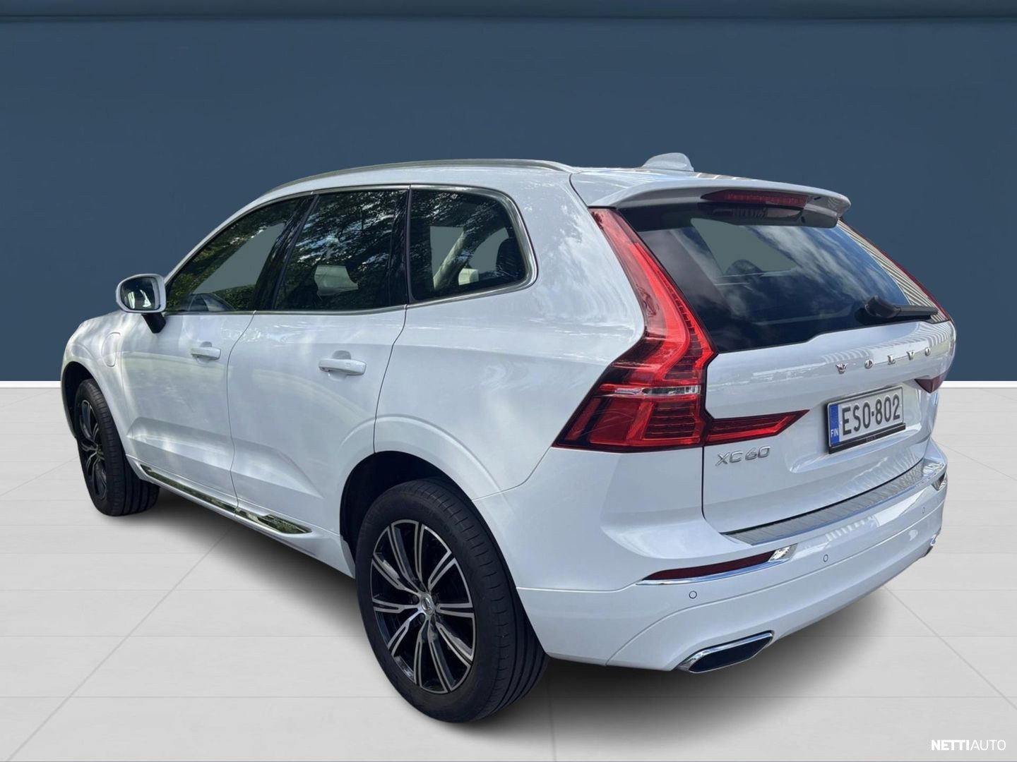 Volvo XC60 2021, photo 4/5
