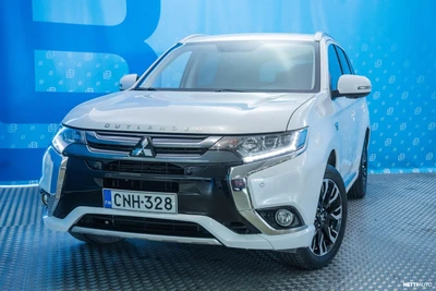 Mitsubishi Outlander PHEV 2016, kuva 2/26