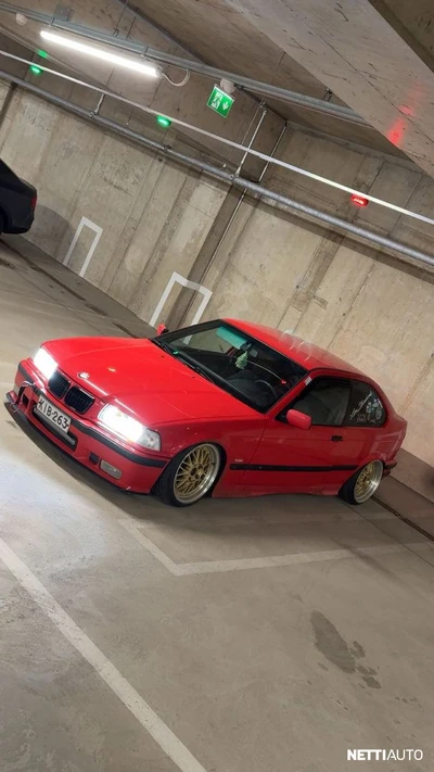 BMW 316 1997, photo 1/4