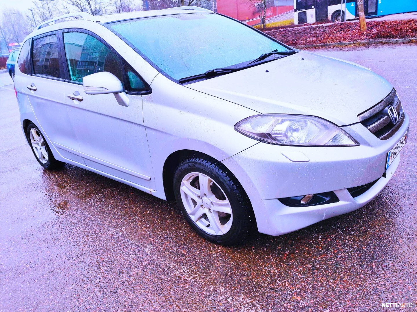 Honda FR-V