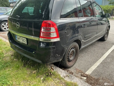 Opel Zafira 2010, kuva 2/4
