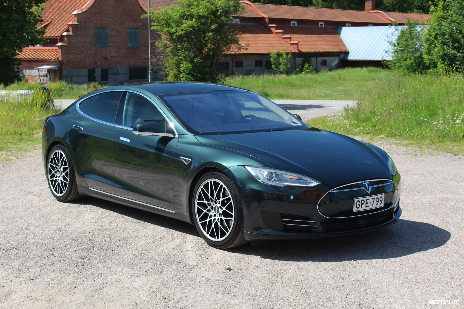 Tesla Model S
