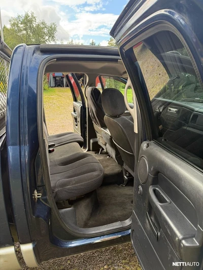 Dodge Ram 3500 2003, kuva 4/13