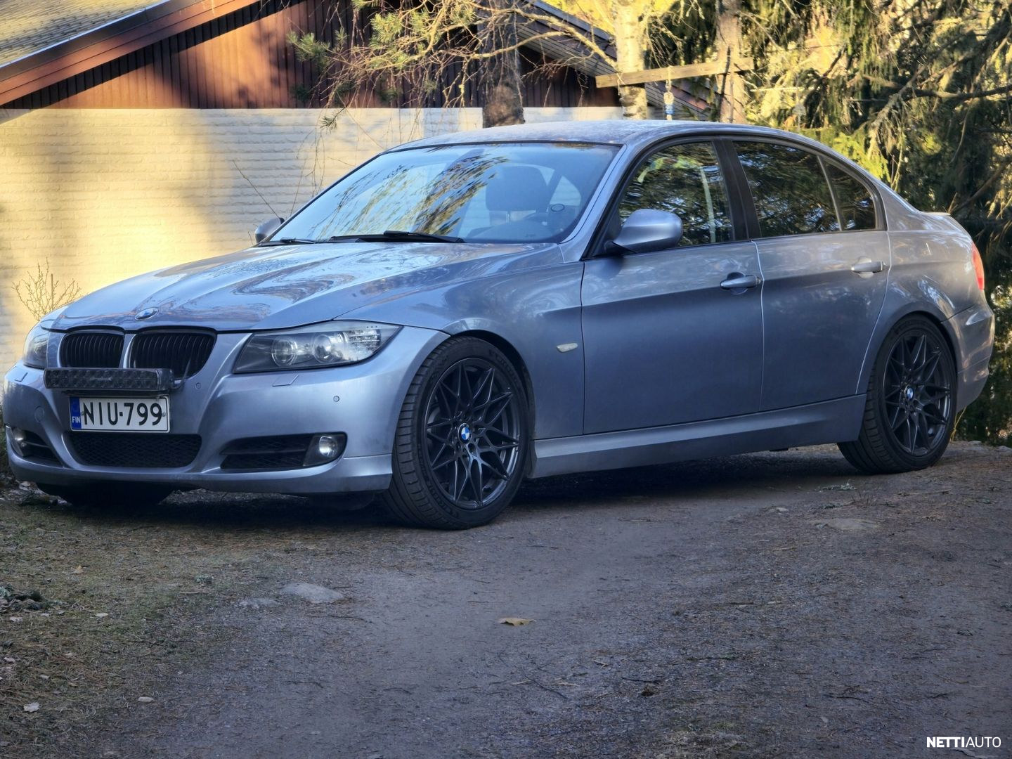 BMW 330