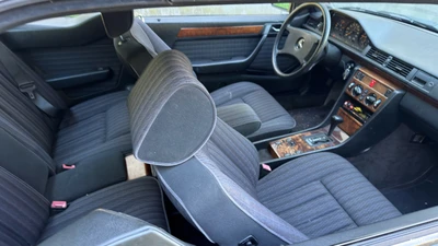 Mercedes-Benz CE 1990, photo 8/8