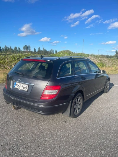 Mercedes-Benz C 220 CDI BE T 2010, kuva 4/11