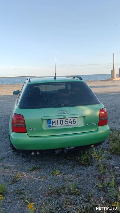 Audi A4 Avant 1998, photo 4/16