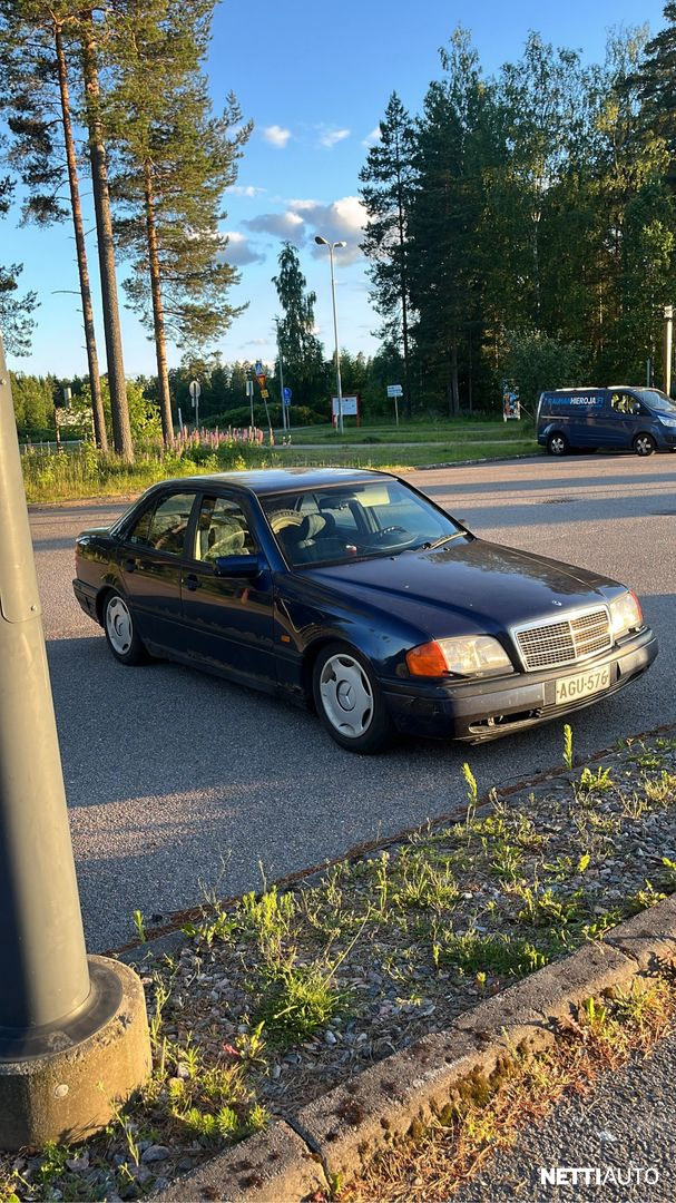 Mercedes-Benz 180