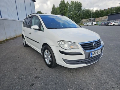 Volkswagen Touran 2008, kuva 2/23