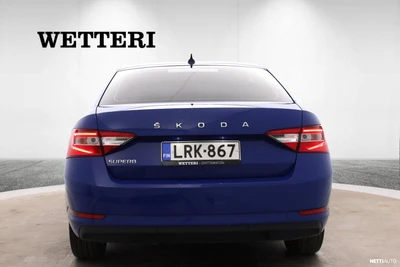 Skoda Superb 2022, photo 4/32