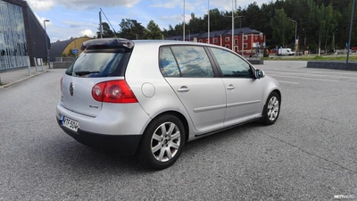 Volkswagen Golf juuri leimattu 2007, kuva 6/9