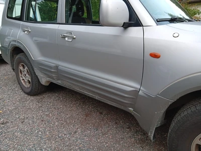 Mitsubishi Pajero Wagon 3,2 DI-D Comfort 2001, kuva 4/12