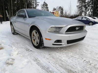 Ford Mustang 2013, kuva 2/7