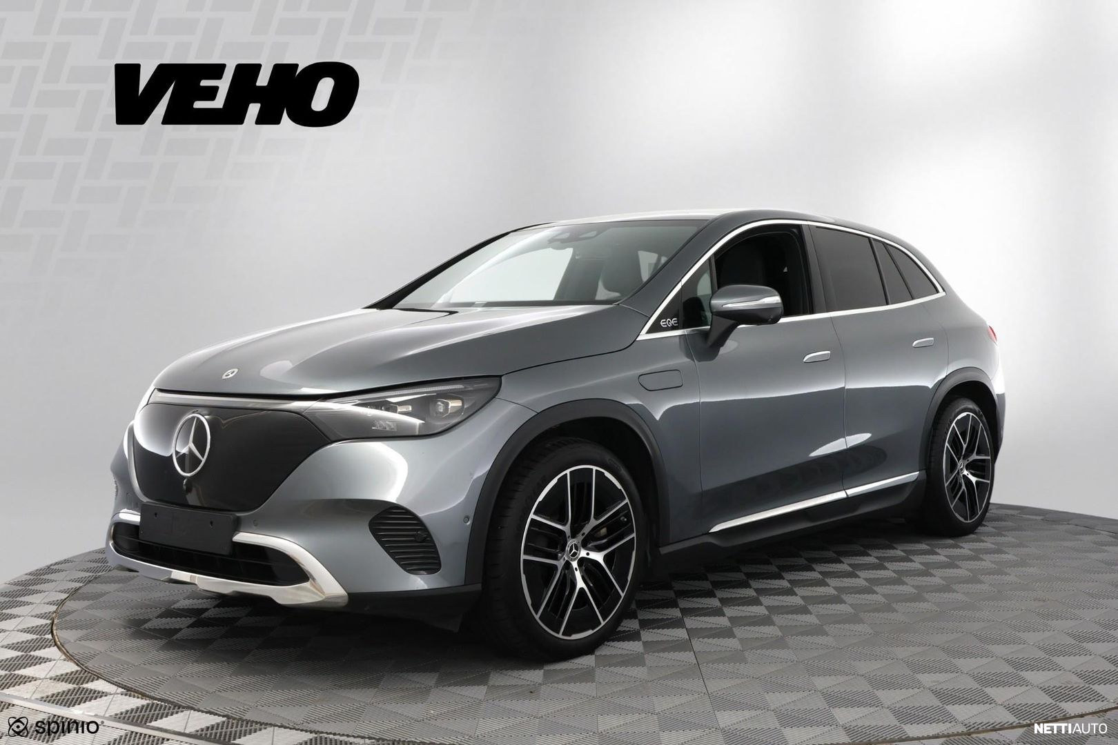 Mercedes-Benz EQE SUV
