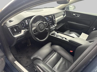 Volvo V60 2022, photo 4/47