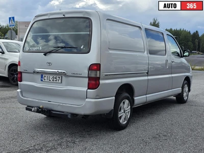 Toyota Hiace 2,5 D-4D 95 4ov pitkä 2011, kuva 4/24