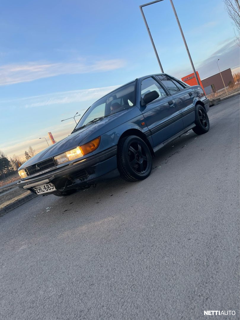 Mitsubishi Lancer
