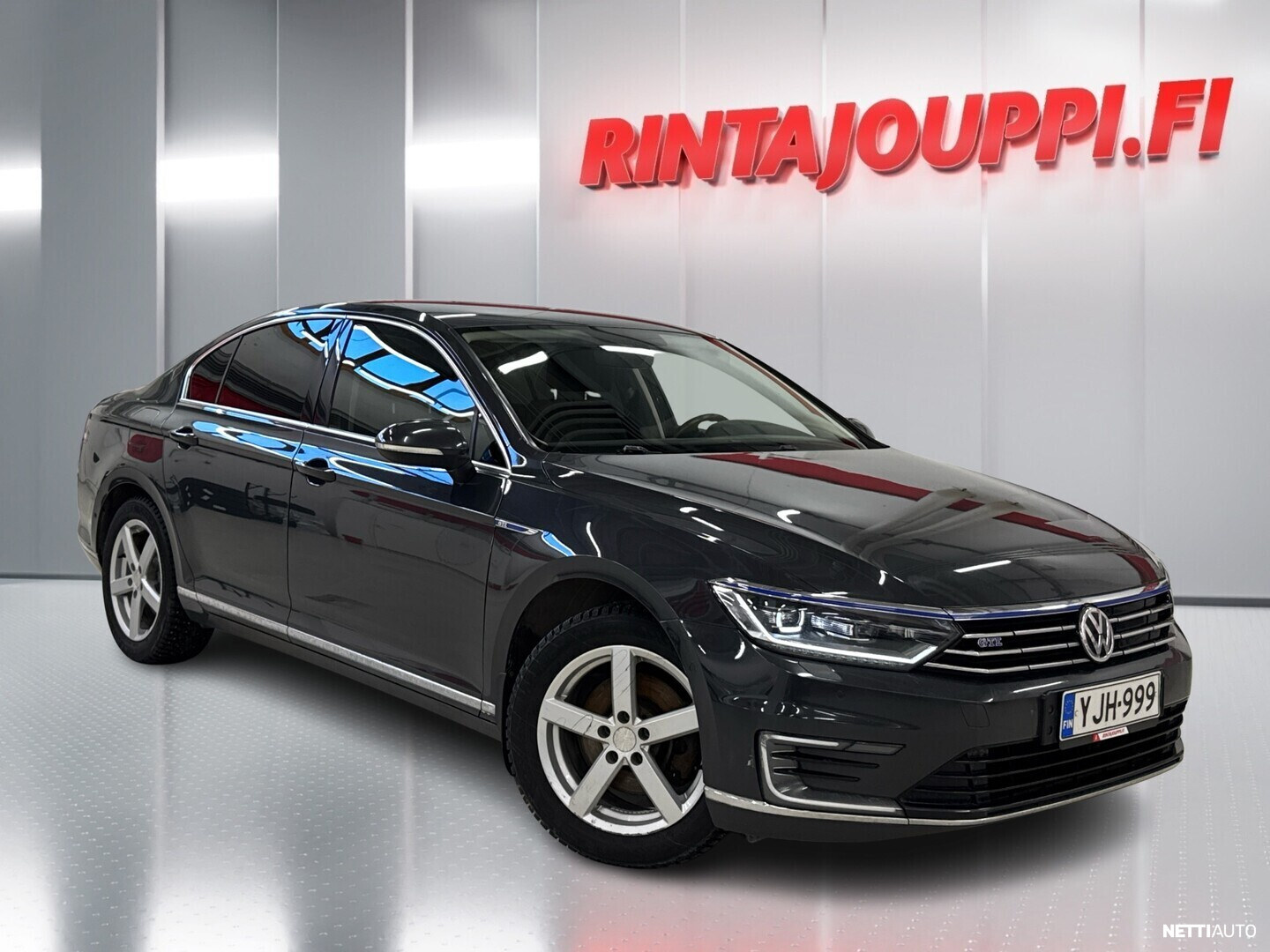 Volkswagen Passat Sedan GTE Plug-In Hybrid 160 kW (218 hv) DSG-automaatti