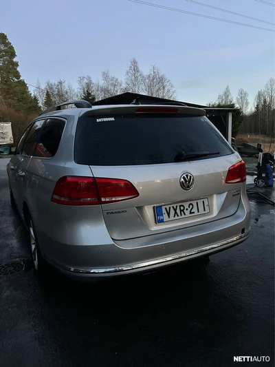 Volkswagen Passat 2011, kuva 2/10