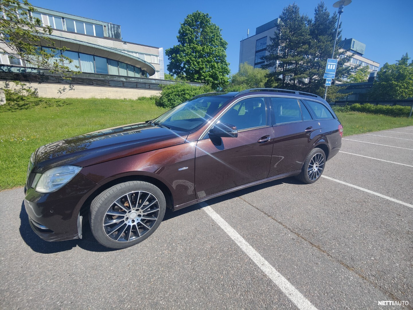 Mercedes-Benz E