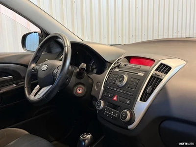 Kia Ceed 1,6 ISG Active 5D EcoDynamics 2011, kuva 6/18