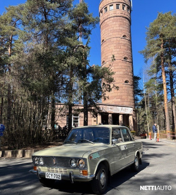 Lada 2103