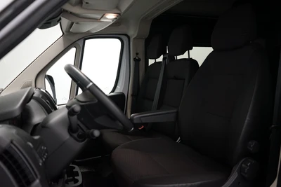 Peugeot Boxer 2023, photo 6/20