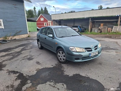 Nissan Almera 2002, photo 2/8