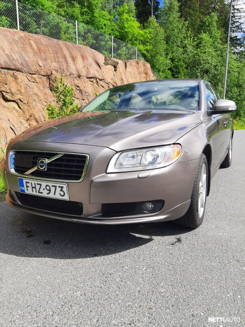 Volvo S80