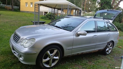 Mercedes-Benz C 220 Avantgarde, Sport 2004, kuva 7/7