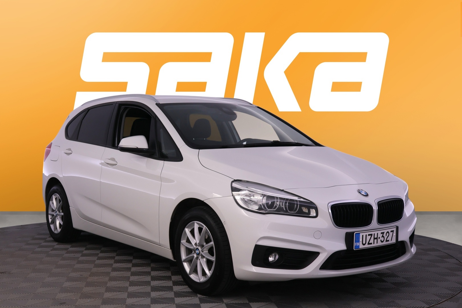 BMW 216