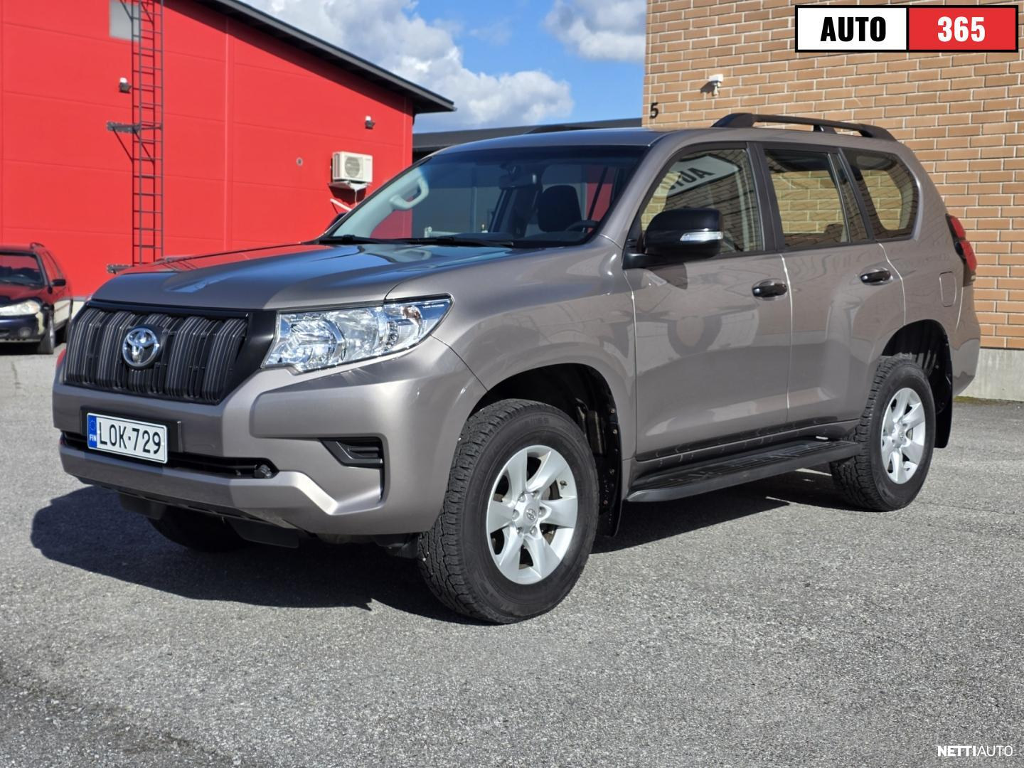 Toyota Land Cruiser